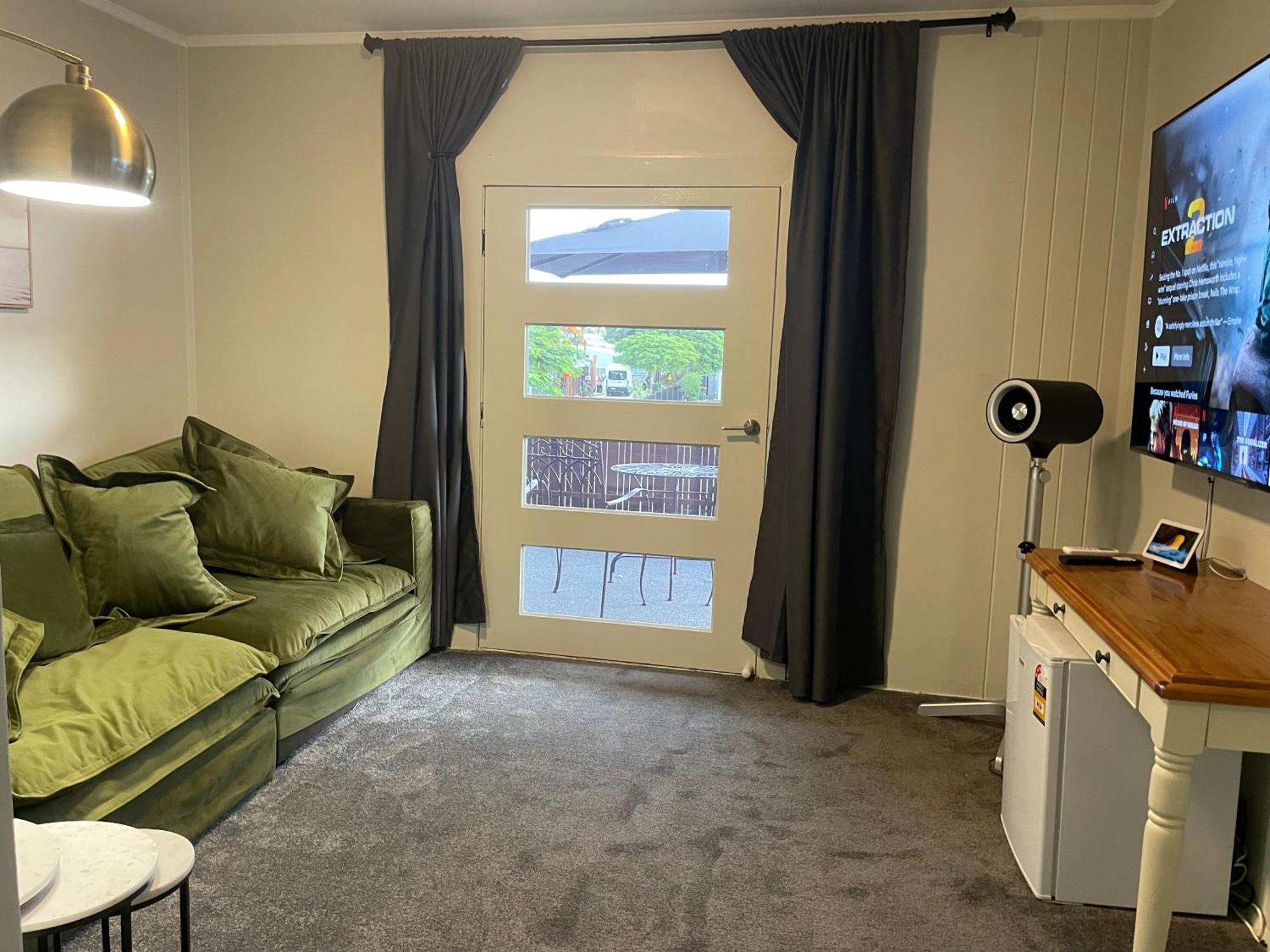 Cypress Bnb Hervey Bay Extérieur photo